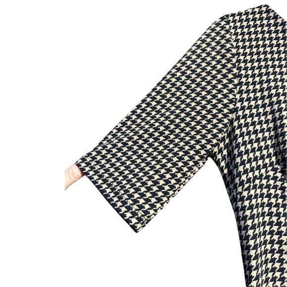 Black and Nude Houndstooth Dress with Belt Size M - Picture 3 of 16